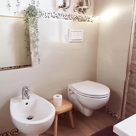 Apartment Inside House Parma
